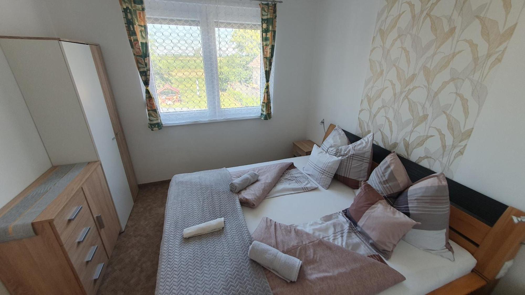 Berbe Apartman Balatonlelle Exterior foto
